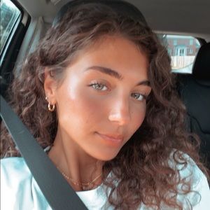 Meet your Posher, Marissa